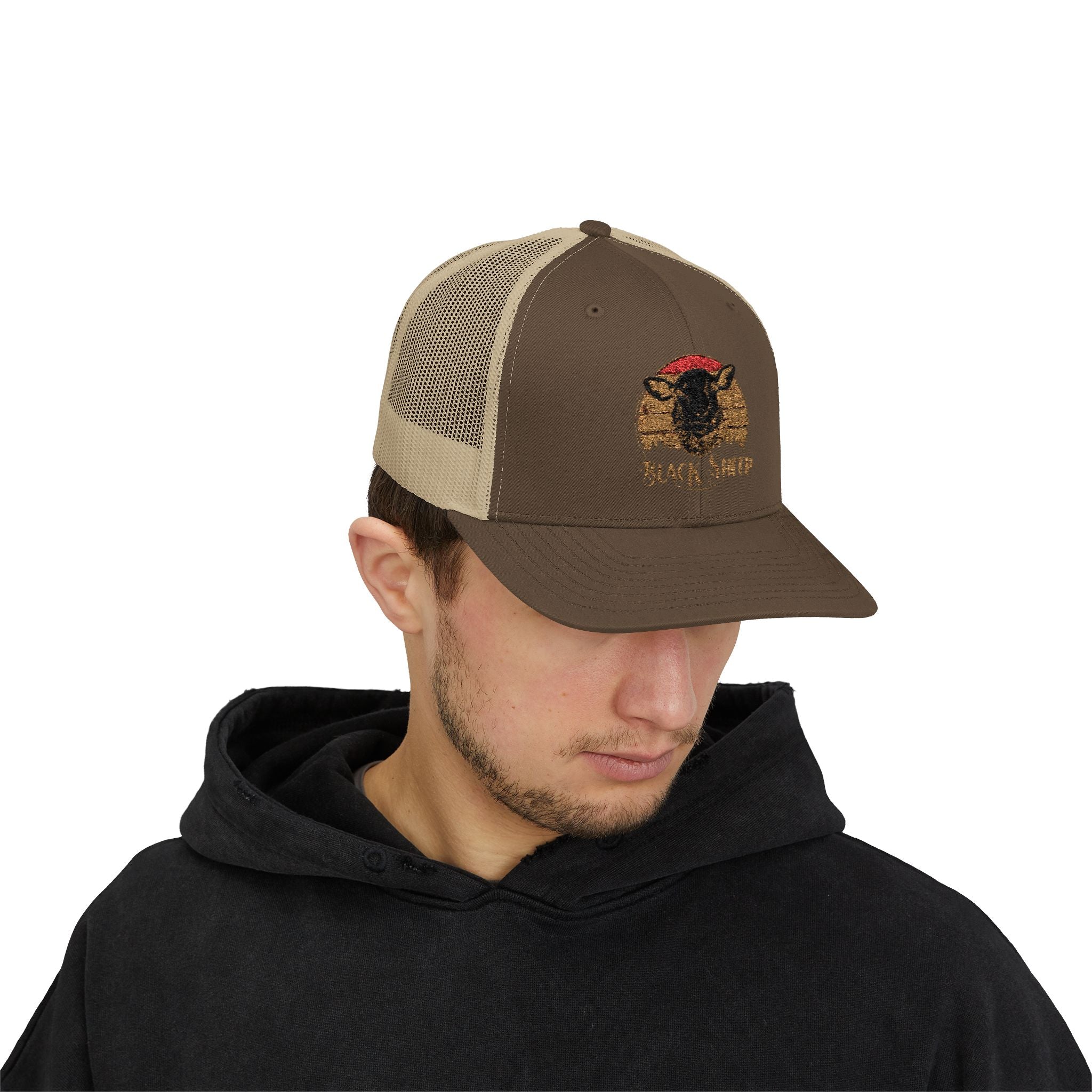 BLACK SHEEP Embroidered Trucker Hat – Vintage Outdoor Style, Rebellious Spirit
